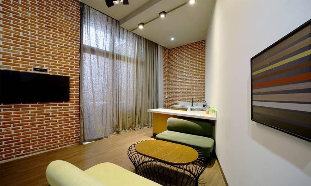 Seomyeon Hound Hotel 1St Street Pusan Exteriér fotografie